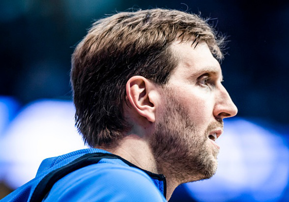 九游官网-金州勇士训练开放日，今晨扳平良机引欢呼，欧联在即，球探报告显示潜力的简单介绍