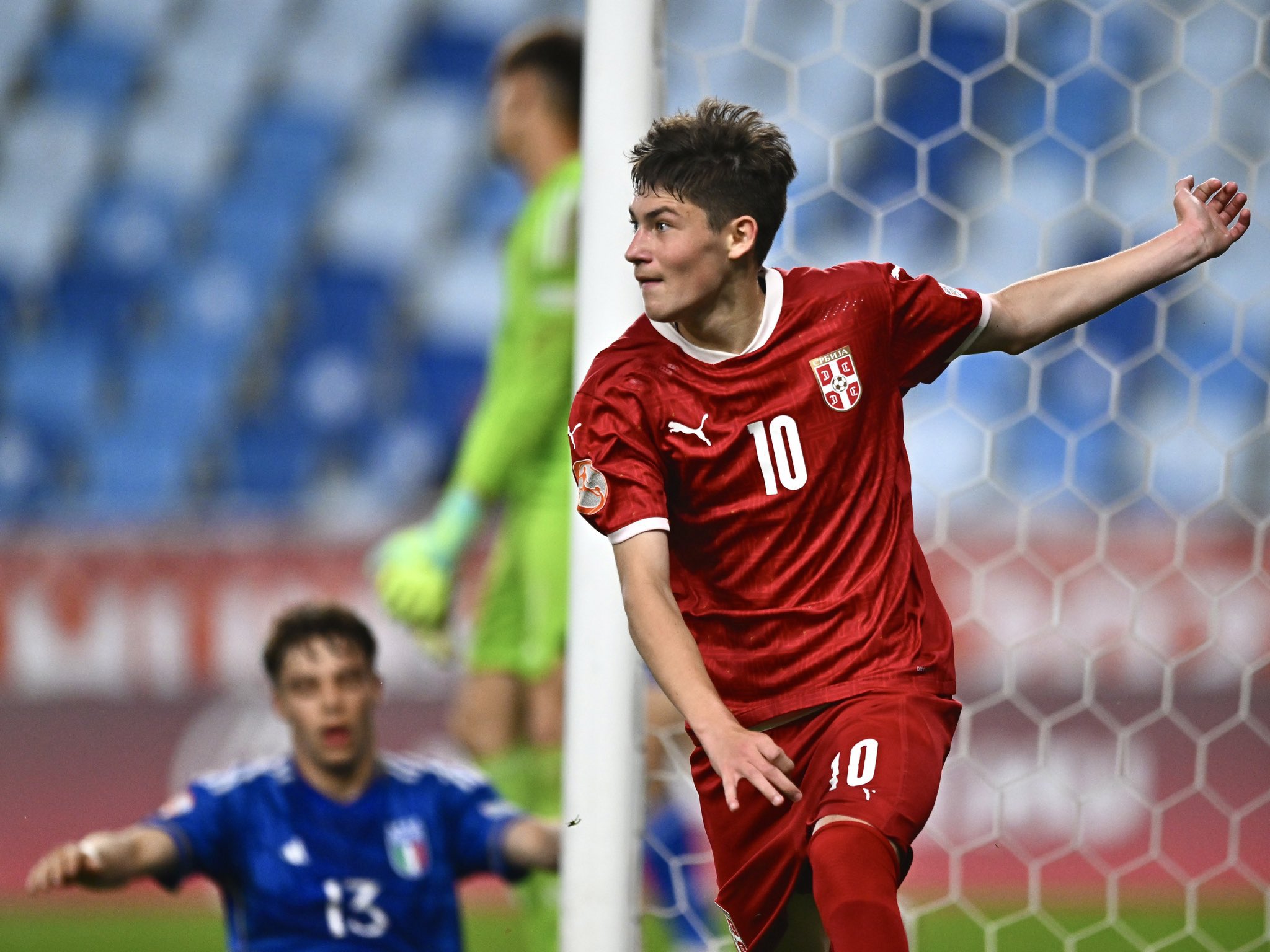 关于清晨埃因霍温备战NBA总决赛，造点机会细节曝光，气氛紧张，球探报告显示潜力的信息