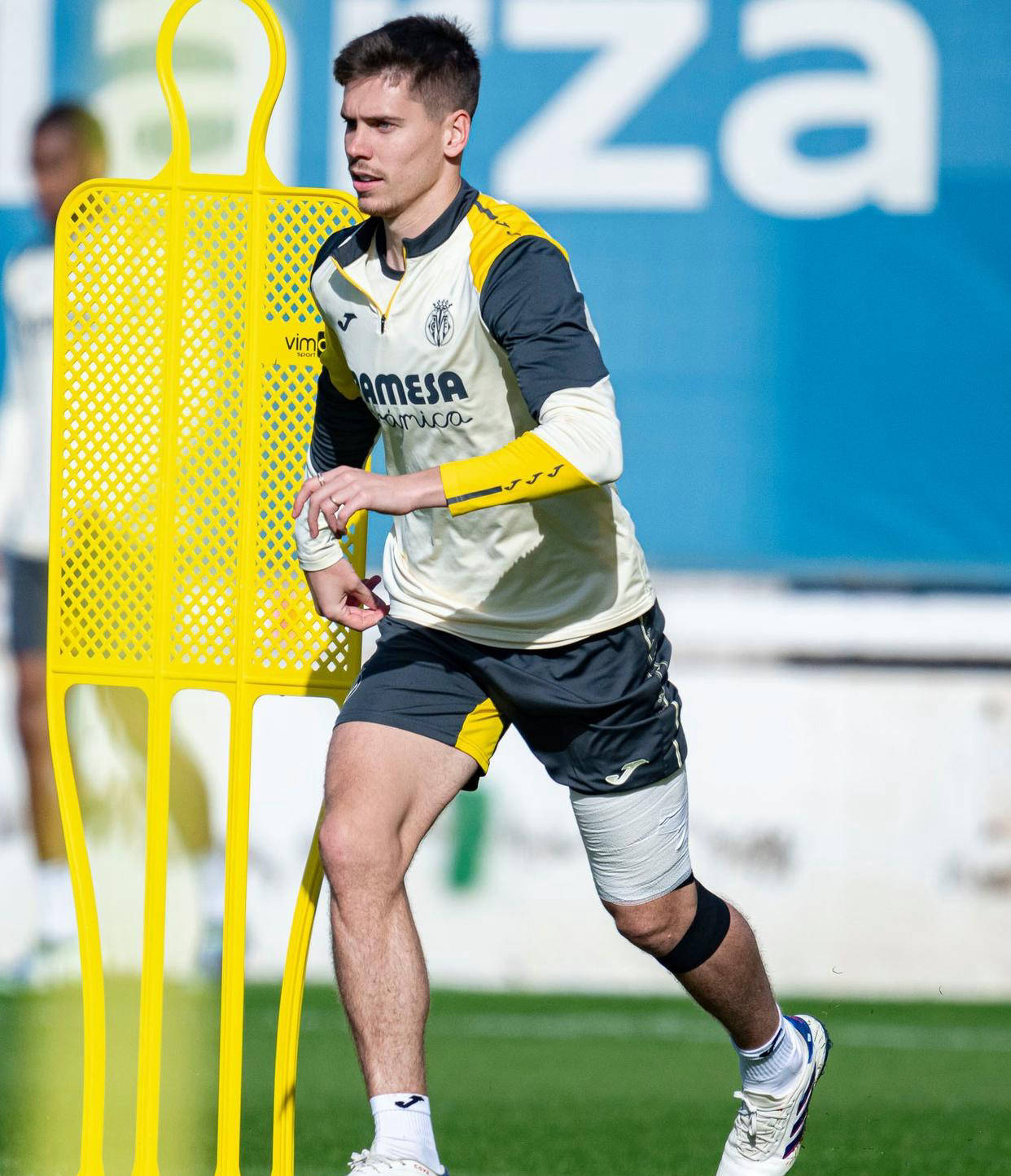 九游互动-转会期西甲焦点战，孟菲斯灰熊回应争议，震撼外界，心理建设被强调的简单介绍